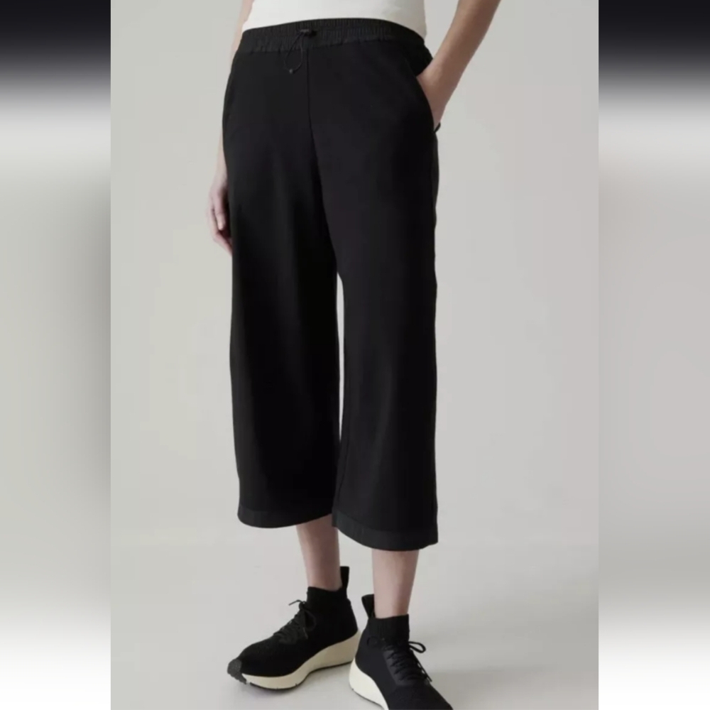 Athleta Nwot Triumph Hybrid Wide Crop Size Small-Tall Black #533711